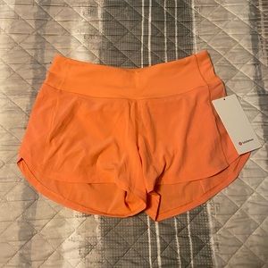 NWT Lululemon High-Rise Speed Up Shorts 4” Size 6
